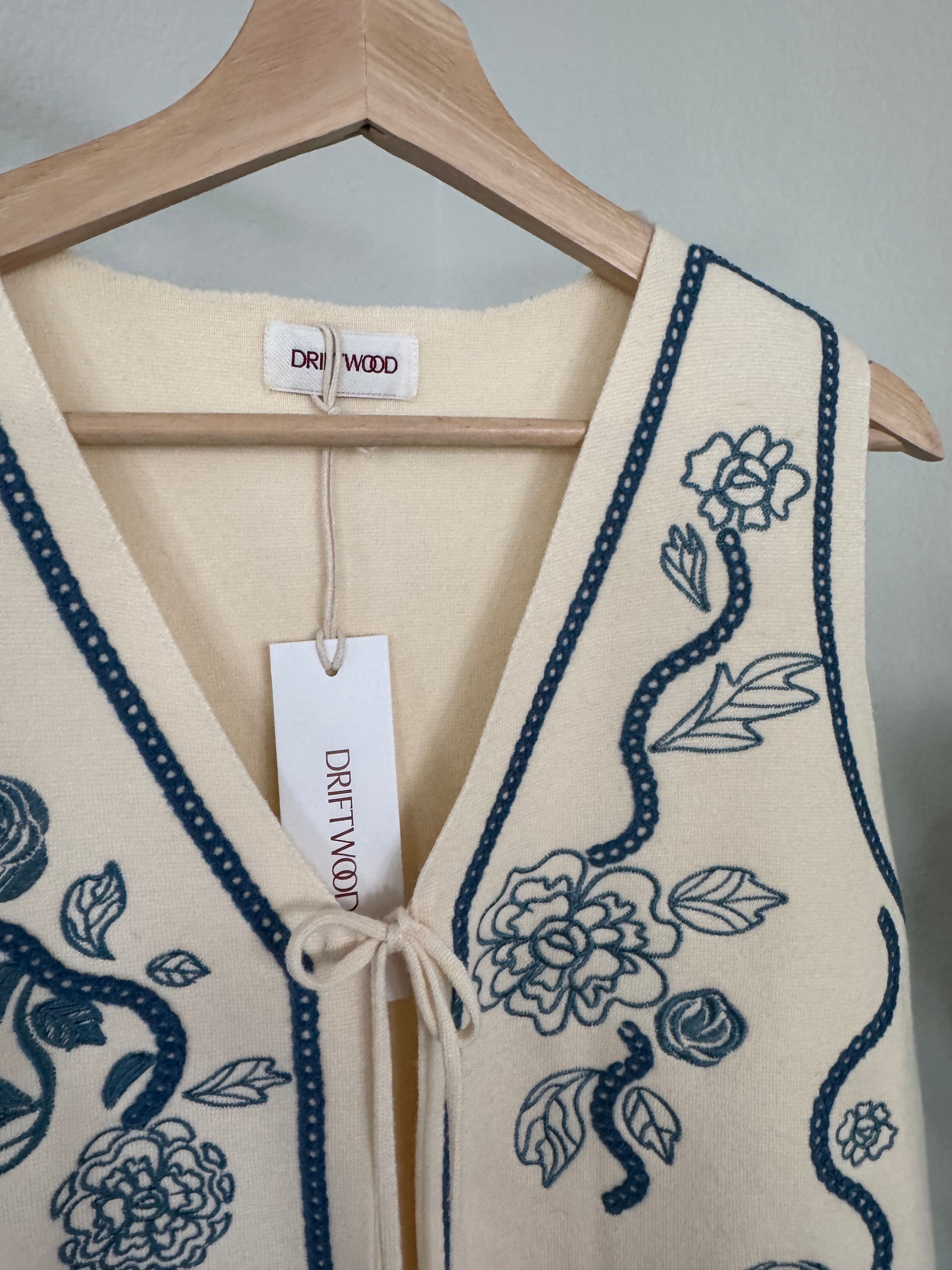 NWT Driftwood Western Embroidered Knit Vest