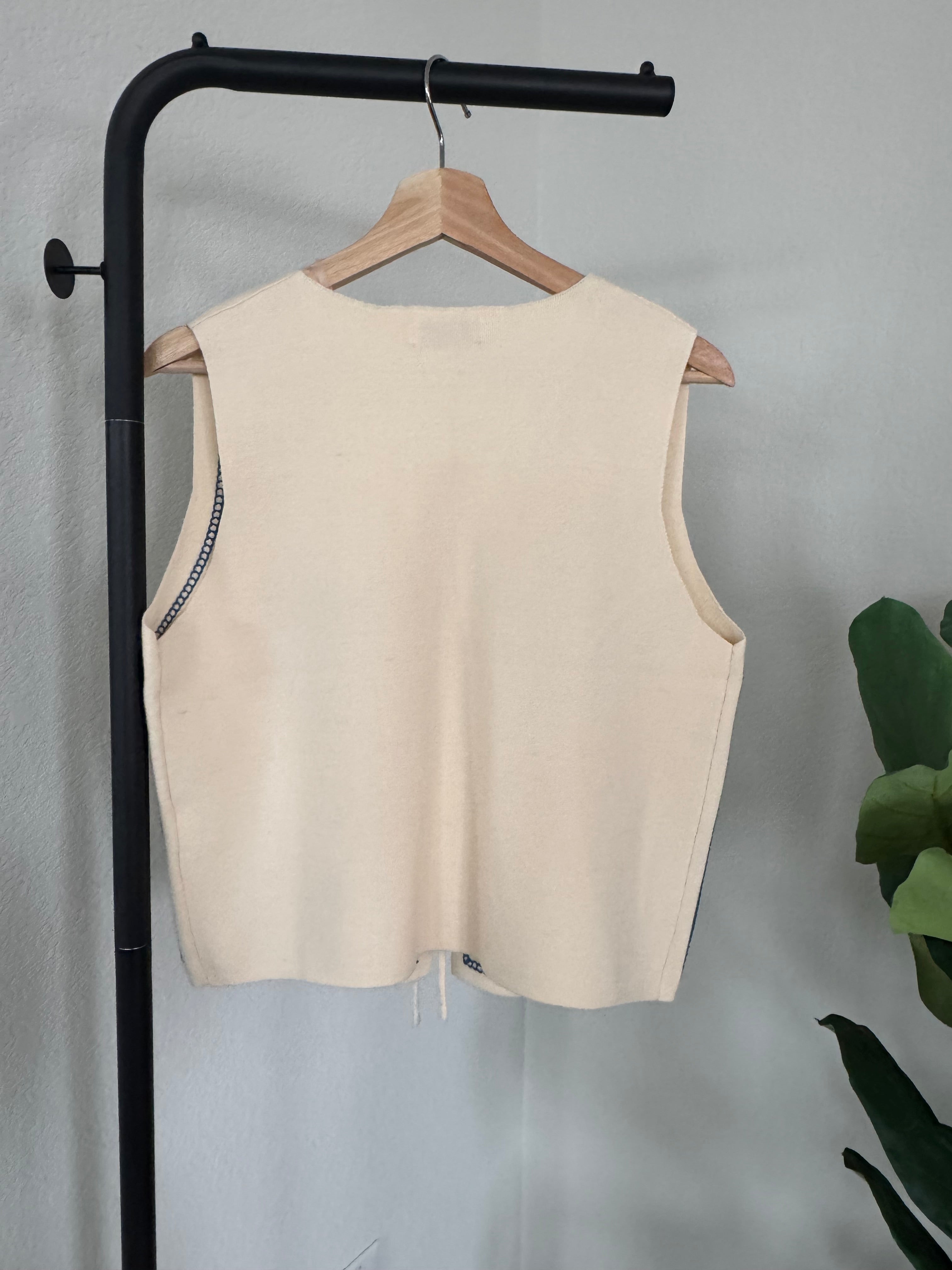 NWT Driftwood Western Embroidered Knit Vest