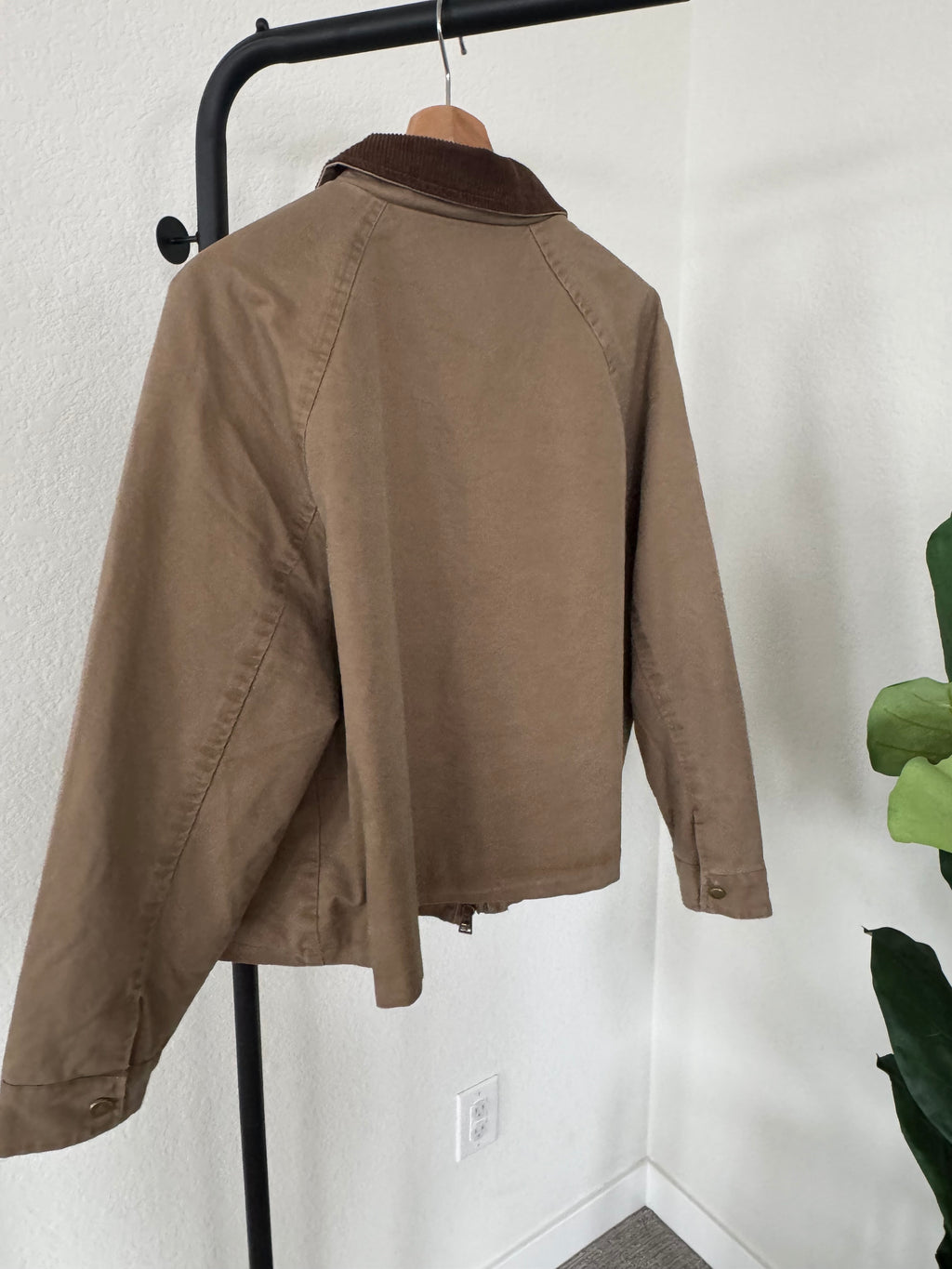 NWT Hunter Barn Jacket
