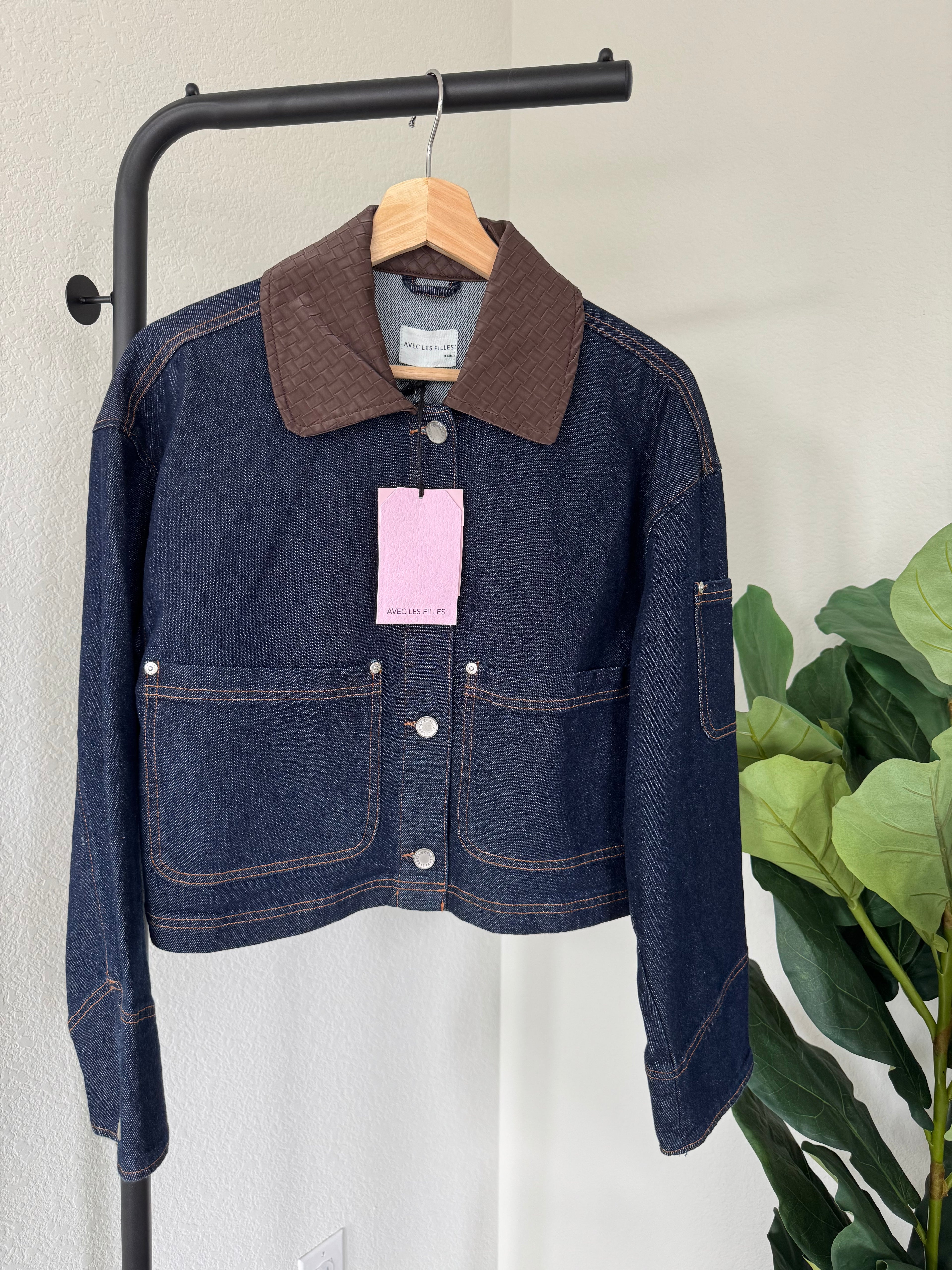 NWT Avec Les Filles Crop Denim Shirt Jacket