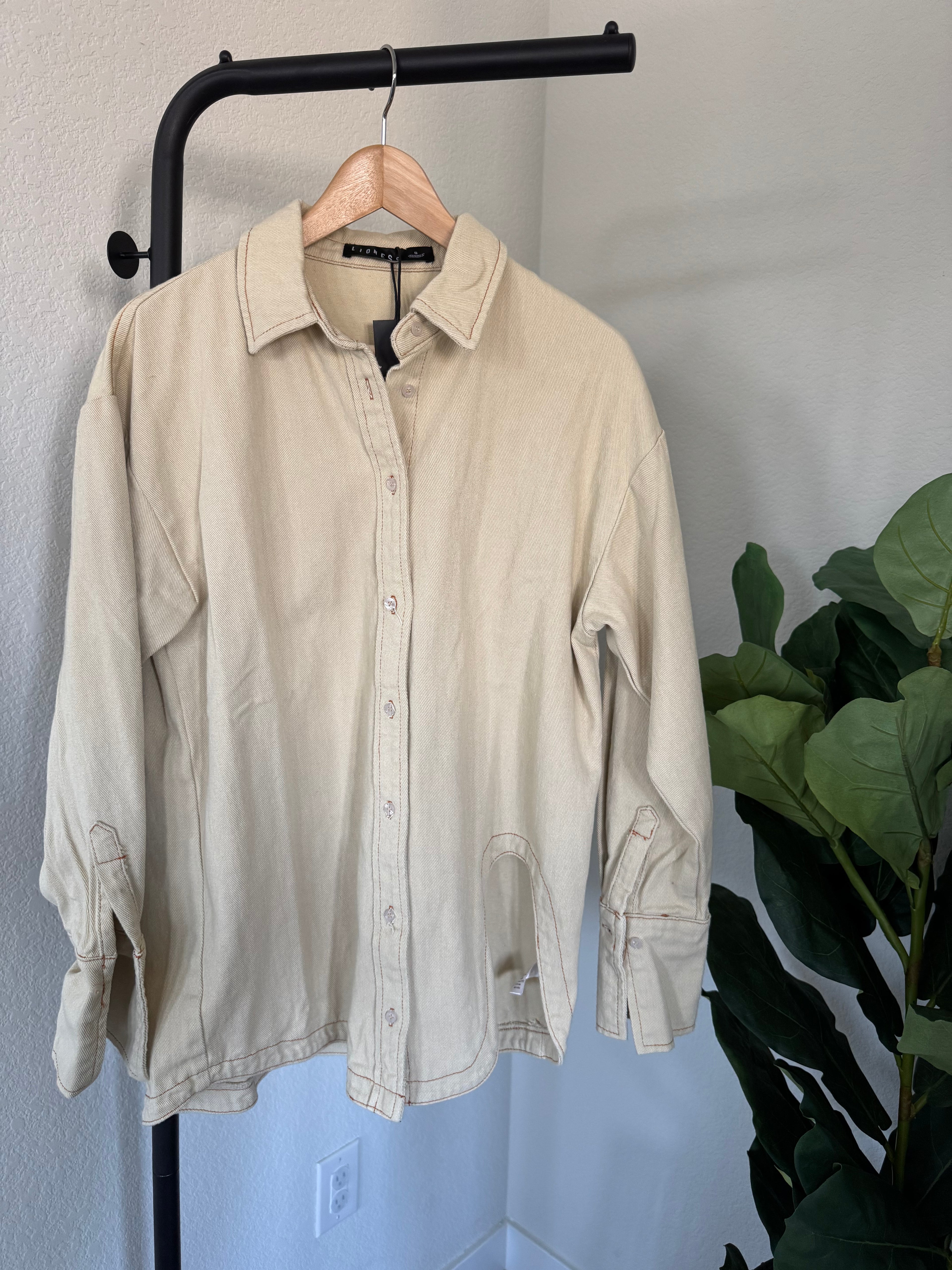 NWT Lioness Off Duty Denim Shirt